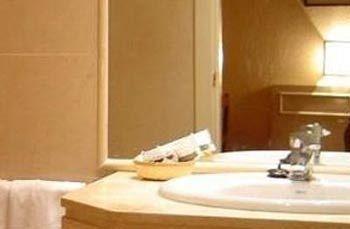 Hotel Laris
