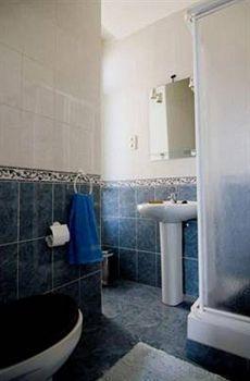 Gran Via 44 Hostal *