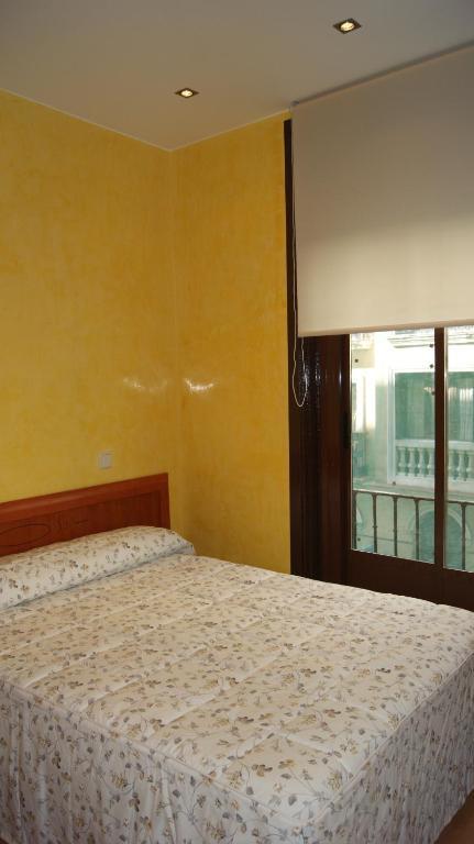 Hostal Far Plaza Mayor *