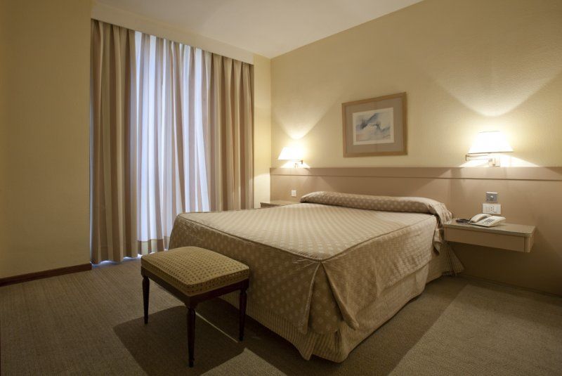 Espahotel Plaza Basílica 3*