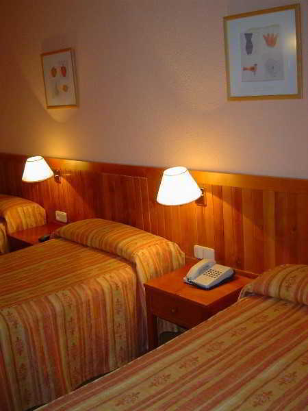 Laris Hotel Madrid