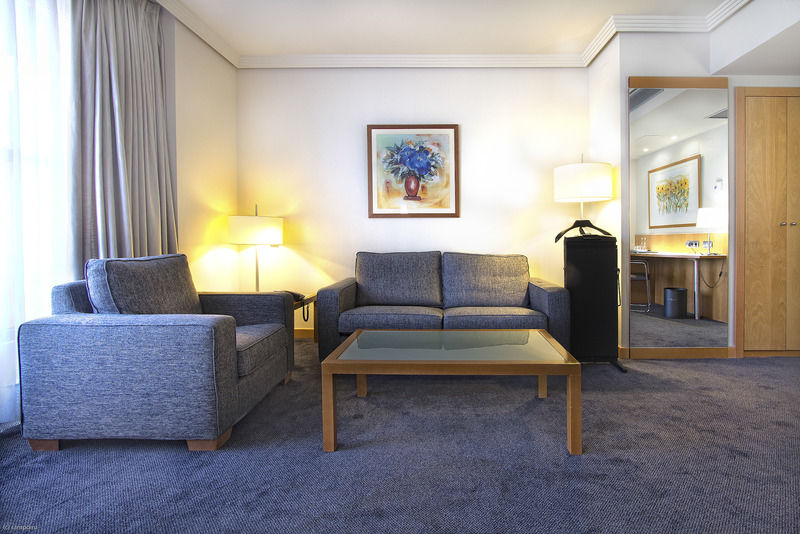 Hotel Exe Plaza 4*