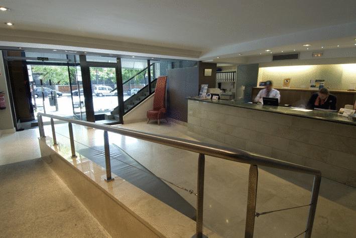 Hotel Husa Moncloa 4*
