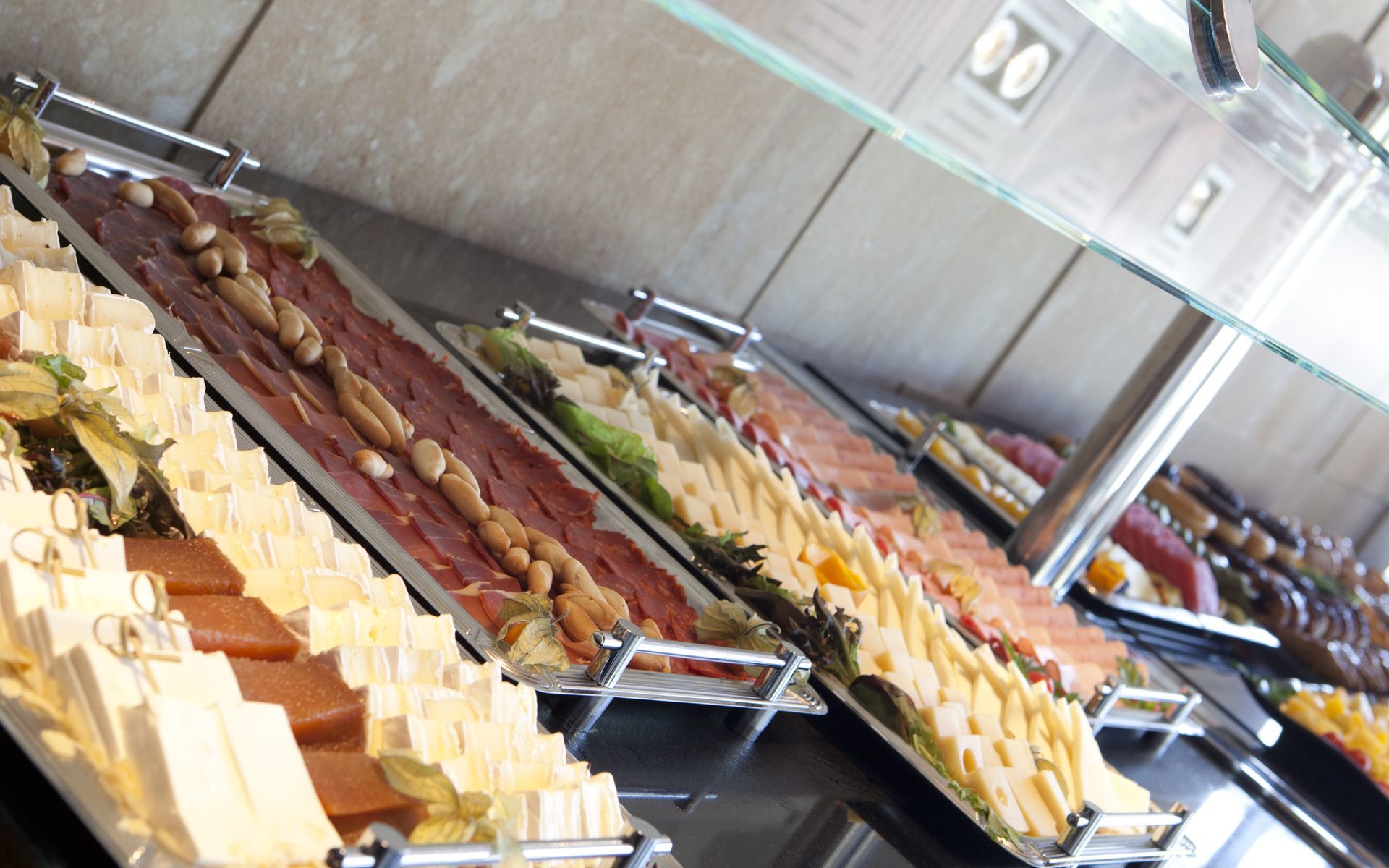 Hotel Maydrit Airport 4*