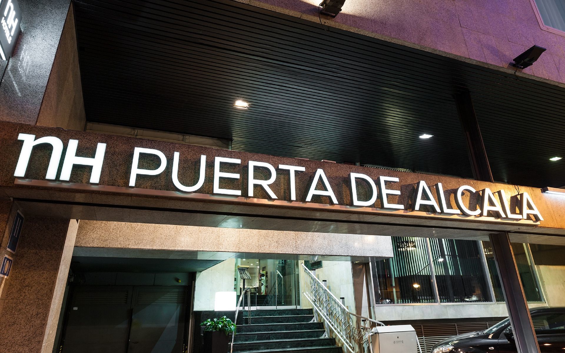 H10 Puerta De Alcalá