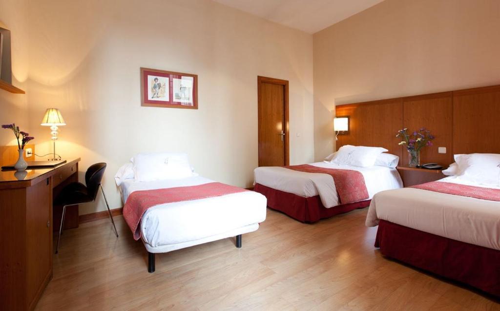 Ateneo Puerta Del Sol Madrid