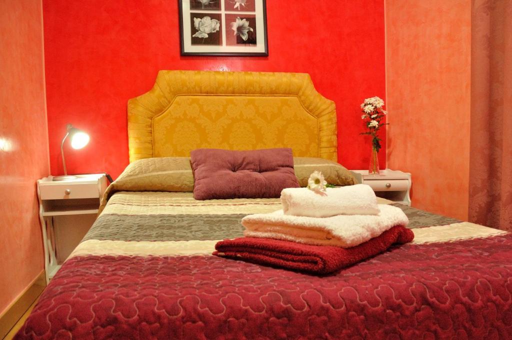 Hostal Far Plaza Mayor *