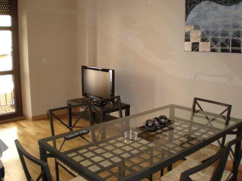 Hotel Km1 Tirso De Molina *