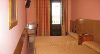 Maria Ronda Guest house 3*