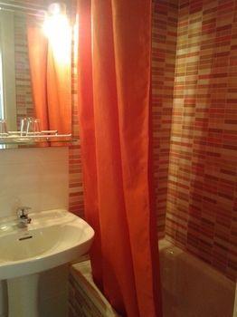 Hostal Lamalonga Pensión 2*