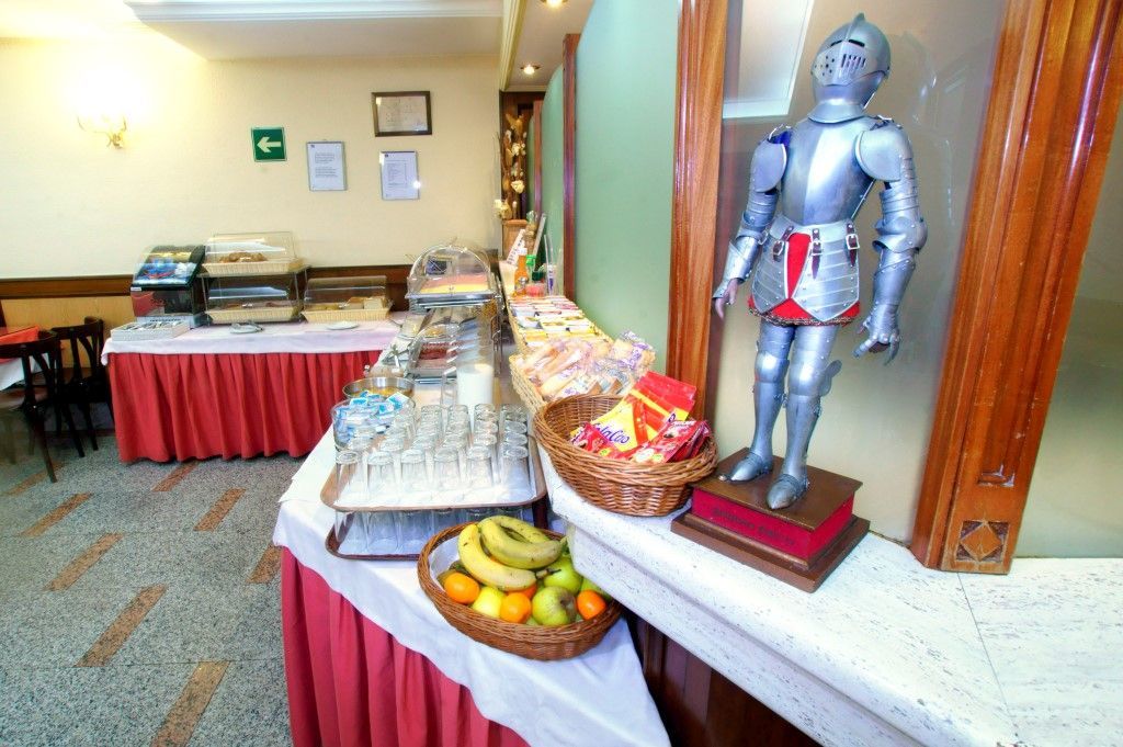 Condes Hotel