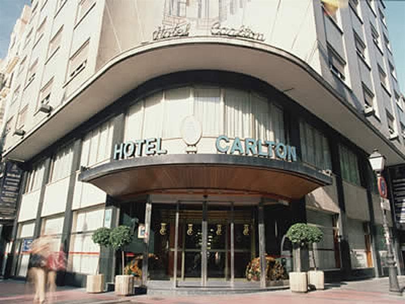 Ac Carlton 4*