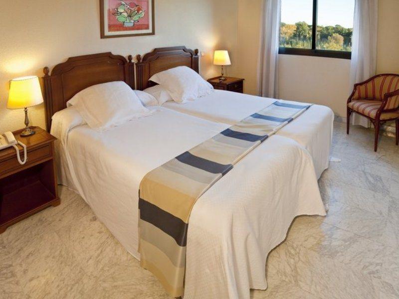Convencion-barajas Hotel 4*