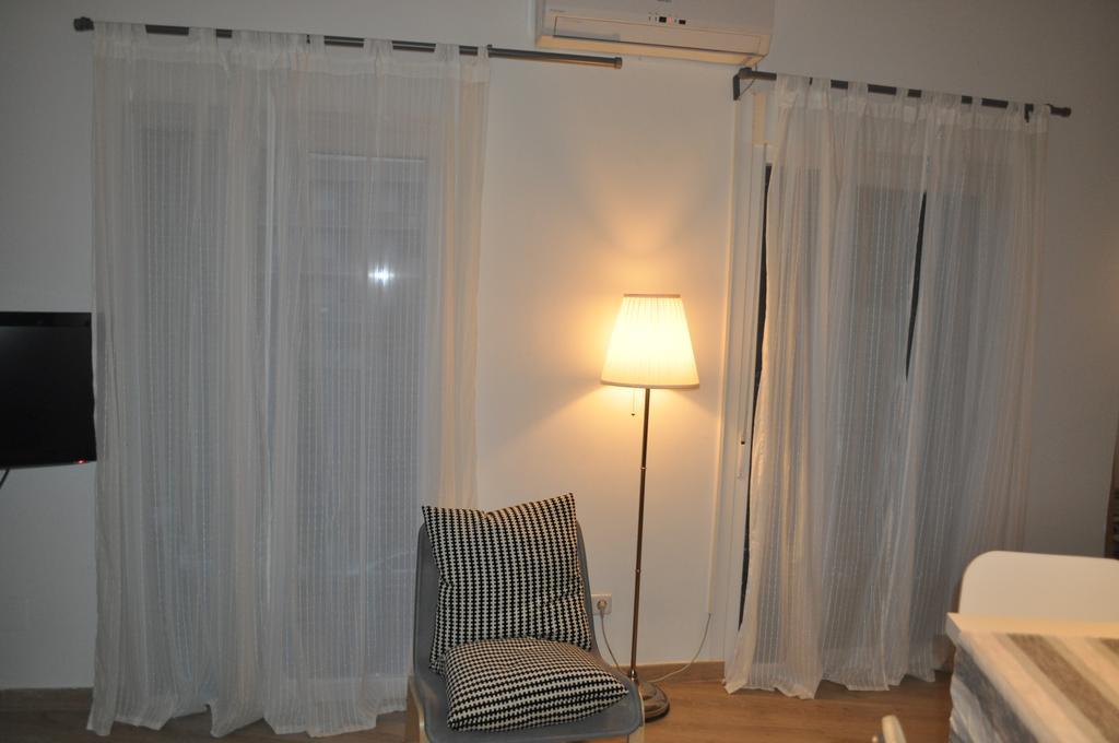 Apartamento Ronda De Segovia Madrid