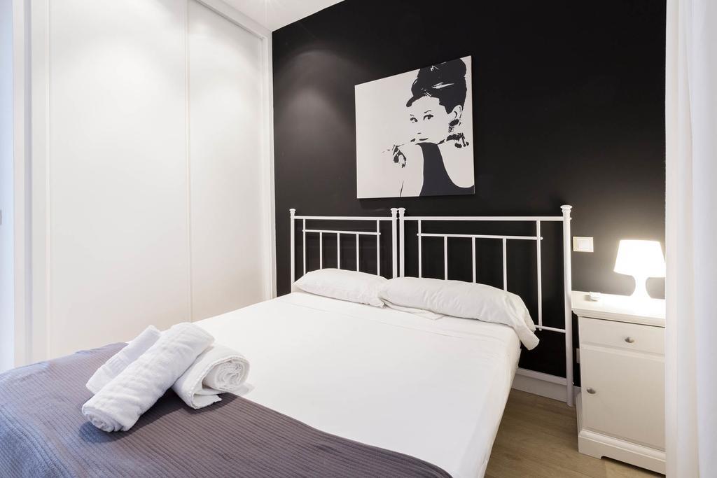 Smartrental Gran Via Apartment *
