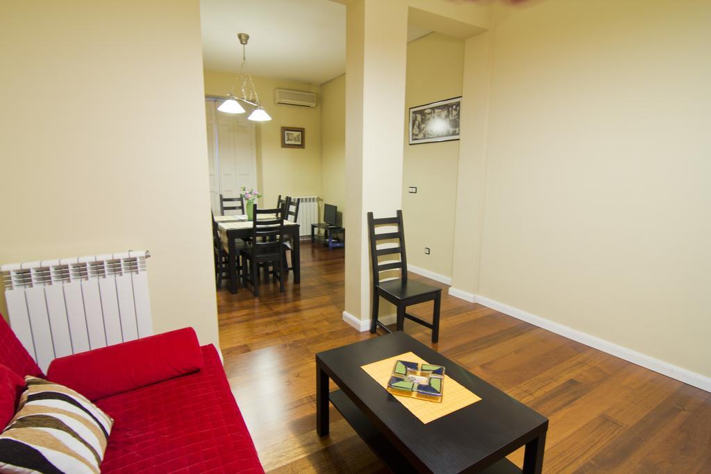 Mc Yolo Apartamento Ronda Atocha *