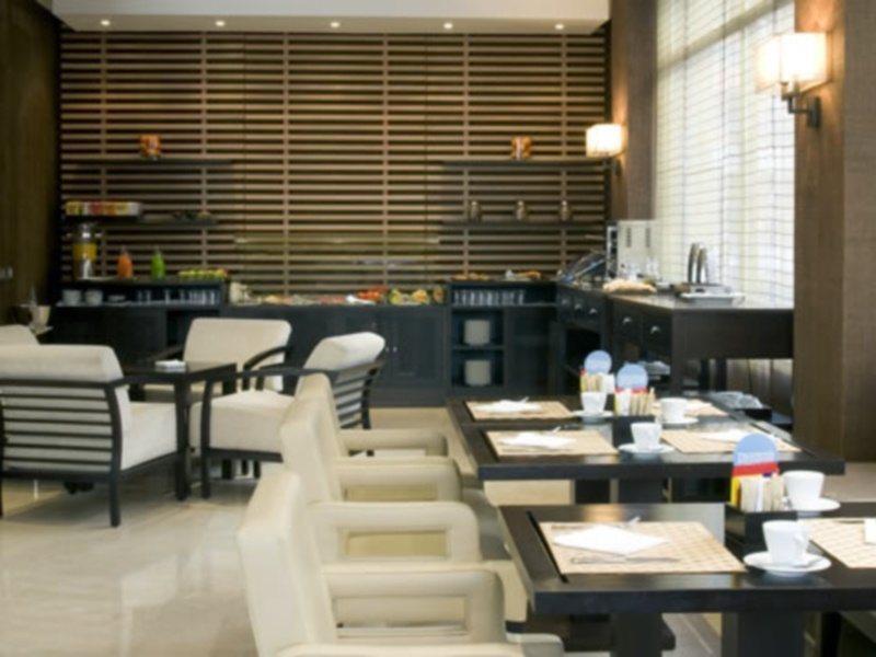 Hotel Nh Sur