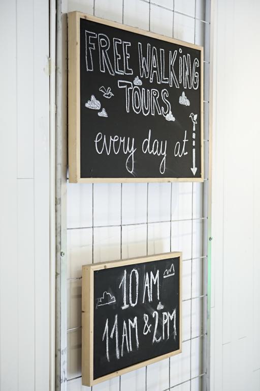 Hostal Motion *