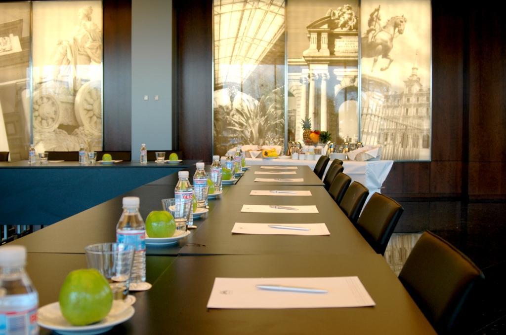 Hotel Maydrit Airport 4*