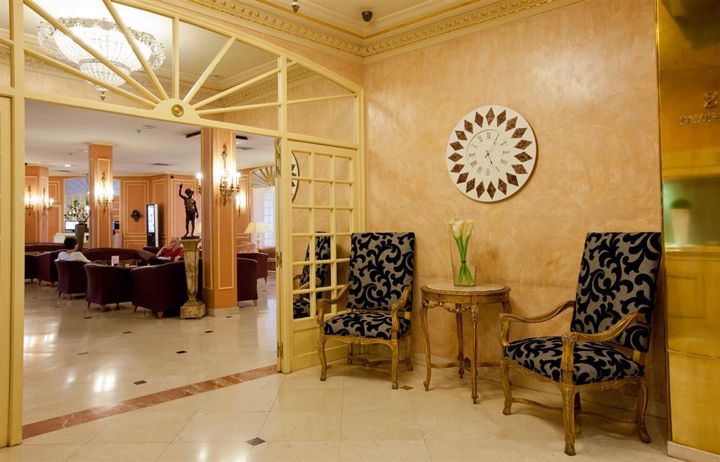 Arosa Hotel