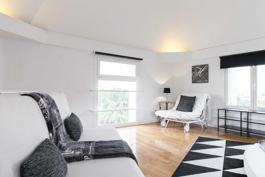 Apartamento Puerta Alcala II *