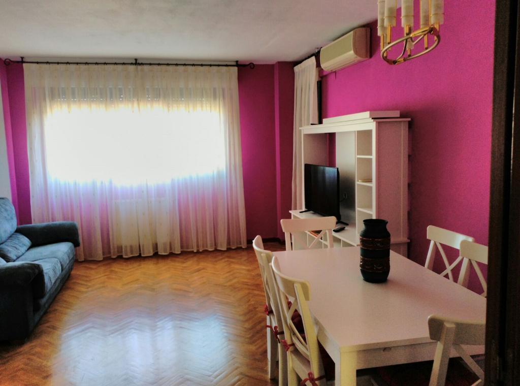 Mendez Alvaro * Madrid