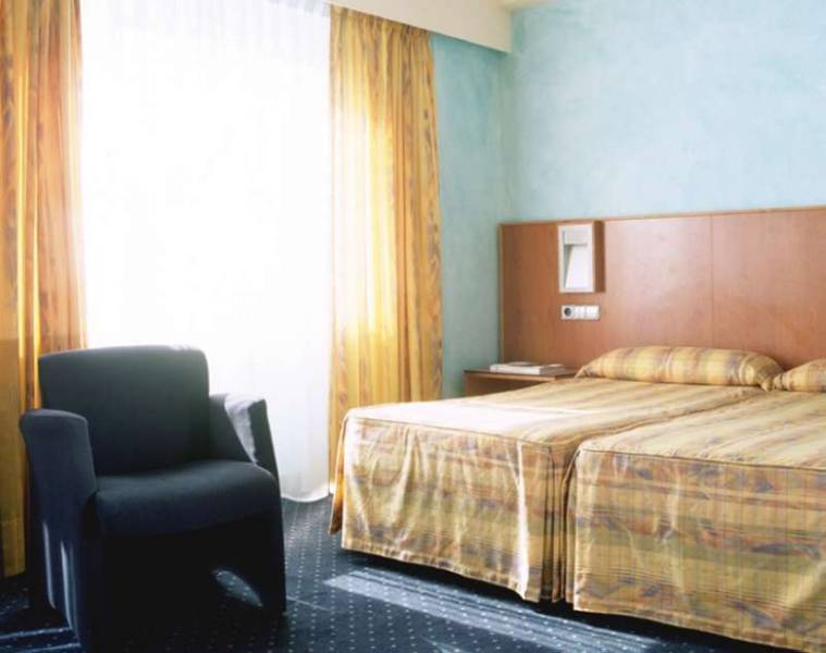 Ac Carlton Hotel