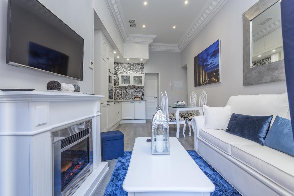 Apartamento Puerta Del Sol Center