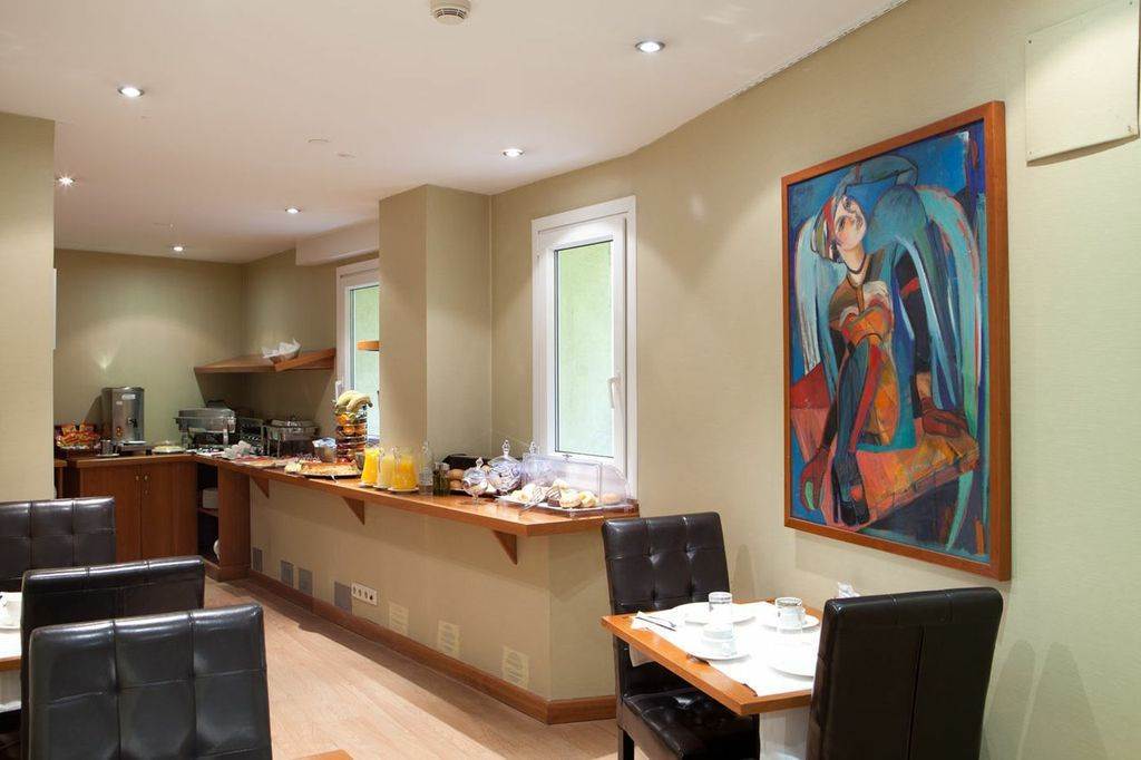 Ateneo Puerta Del Sol Hotel