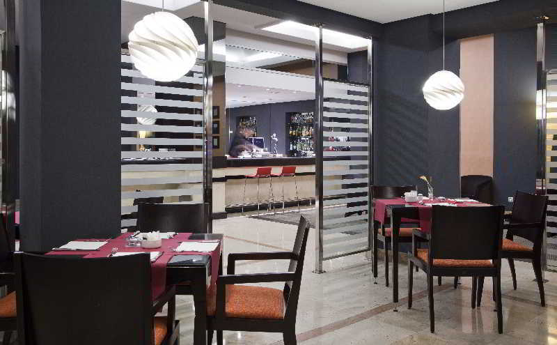 Ilunion Hotel