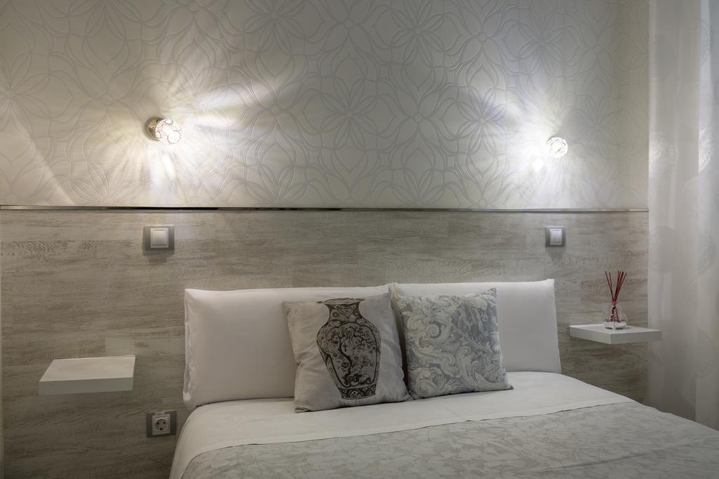 Met Guest house