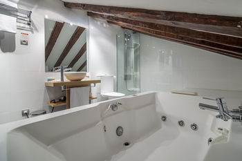Petit Palace Plaza Del Carmen 4*