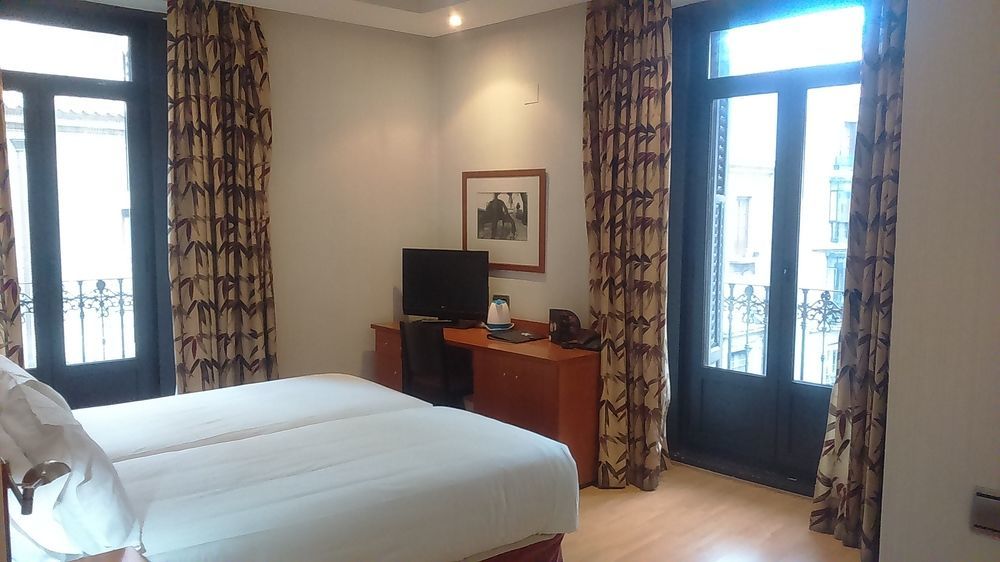 Petit Palace Preciados 3*