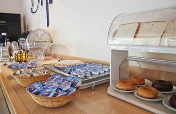 Travelodge Torrelaguna Hotel 3*