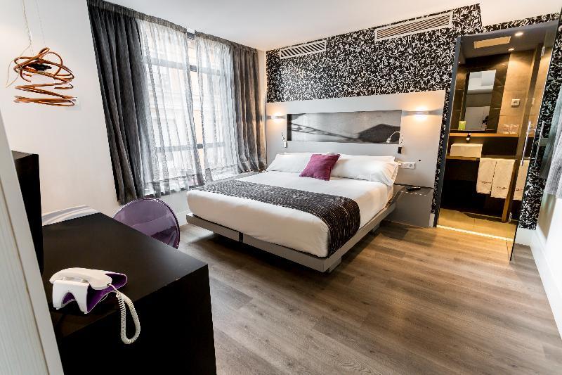 Petit Palace Plaza Mayor Hotel