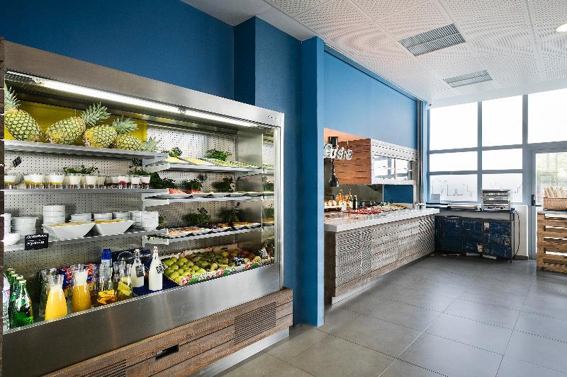 Airport Suites, Affiliated By Meliá Apartahotel 2*