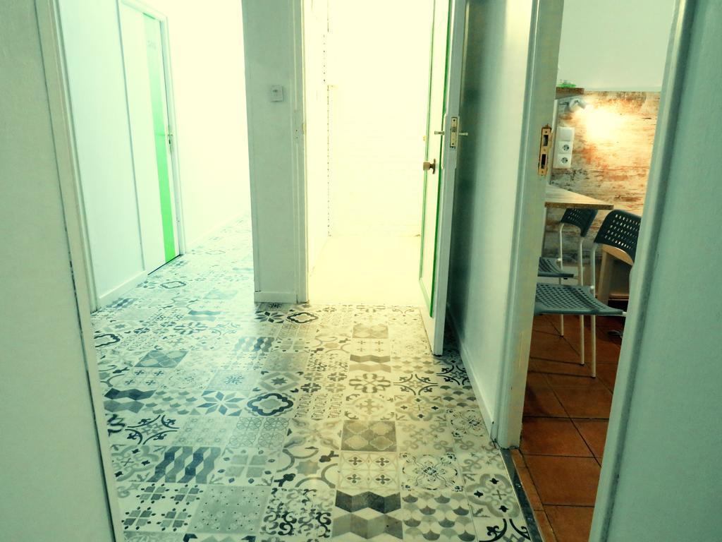Casa De Huespedes Almansa 2* Madrid