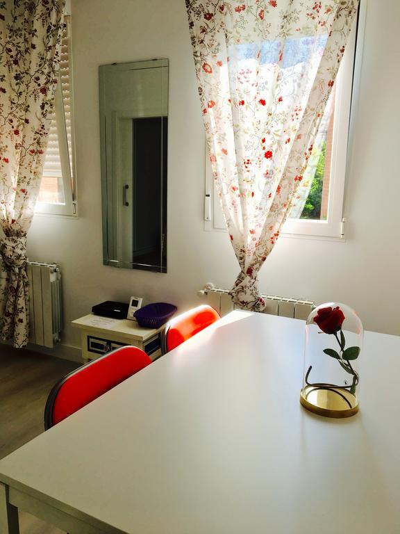 Apartamento Yeserias Apartamento *