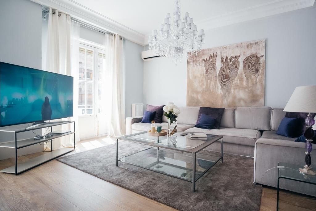 De 220 M² En Salamanca, Con 4 Habitación *
