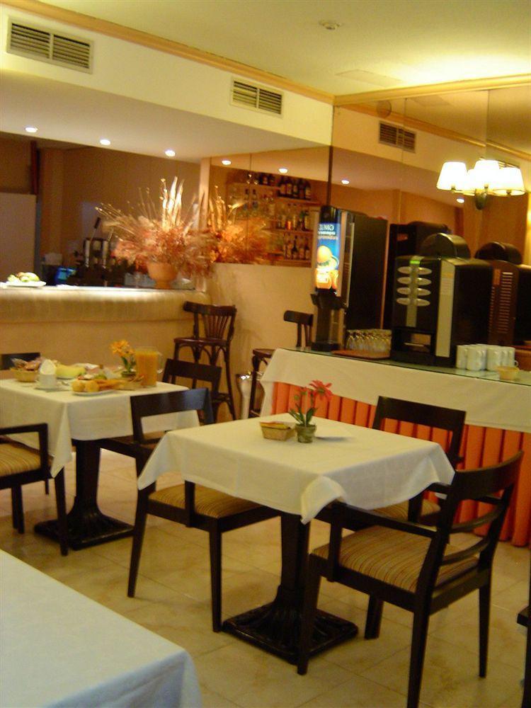 Hotel Laris 3*