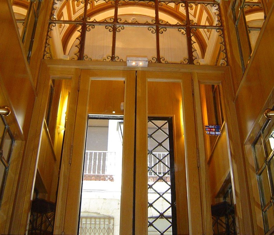 Laris Hotel 3*