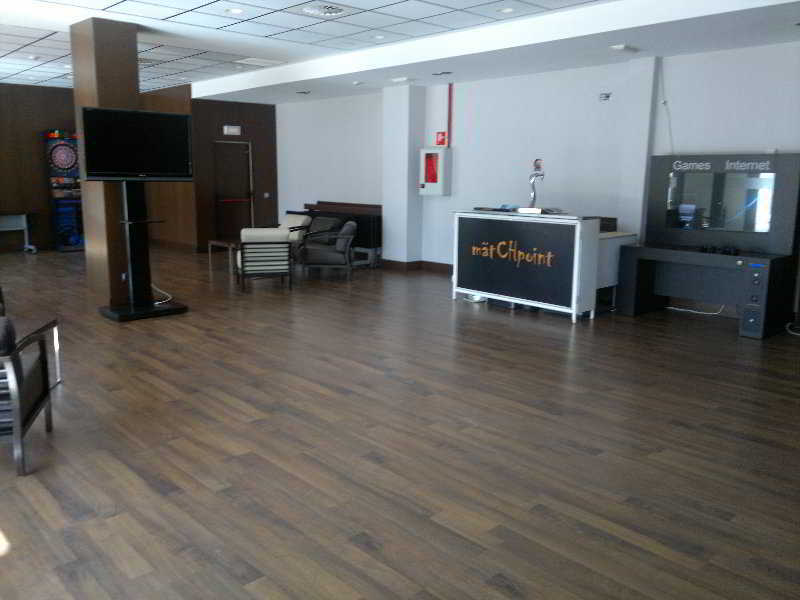 Tach Airport 4*