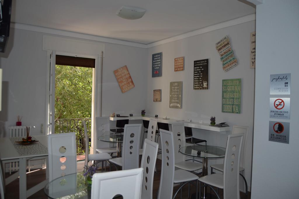 Jmg Hostal *