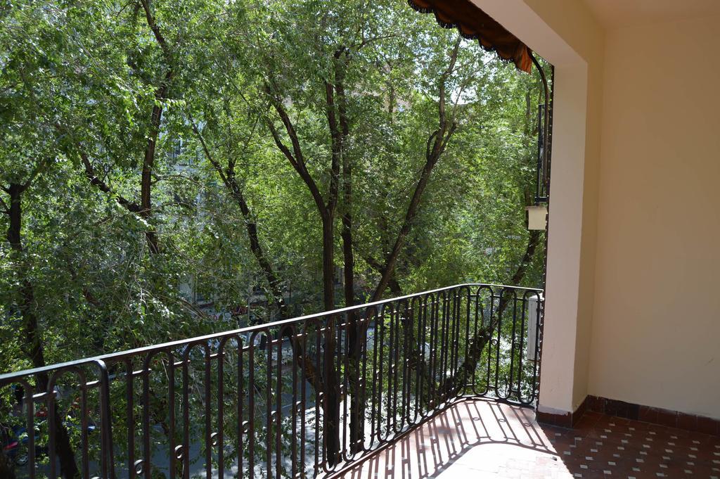 Jmg Hostal *