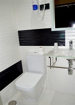 Gran Via 44 Hostal