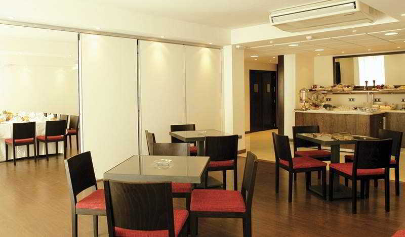 Petit Palace Arturo Soria Alcala 4*