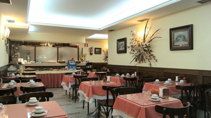 Hotel Condes