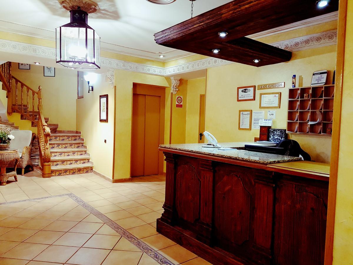 Guest house Maria Ronda 3*
