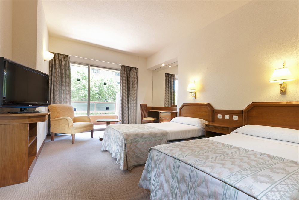 Hotel Senator Barajas 4*