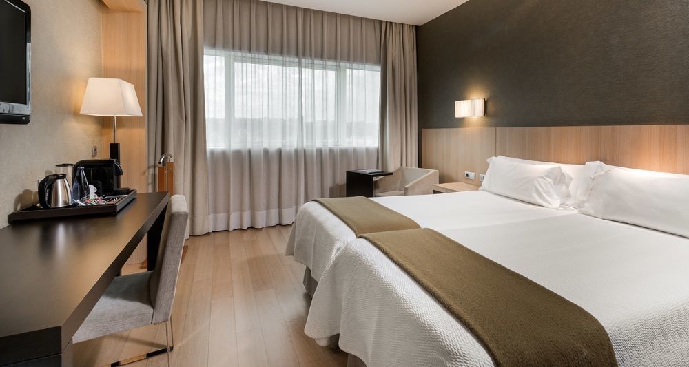 Hotel Nh Ribera Del Manzanares 4*